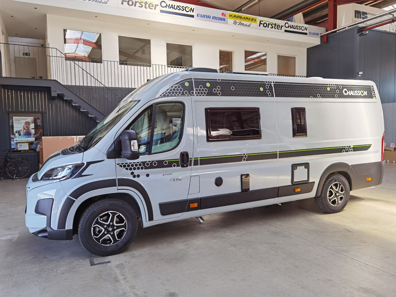 Chausson V690 SPORT LINE /-2025-/ 140PS- 8G / XXL-HUBBETT - Cámper: foto 4 Chausson V690 SPORT LINE /-2025-/ 140PS- 8G / XXL-HUBBETT - Cámper: foto 4
