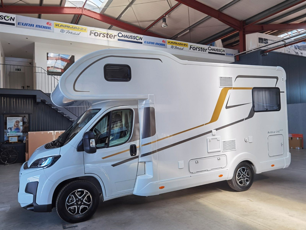 Autocaravana capuchina Eura Mobil ACTIVA ONE 650 HS /-2025-/ HECKSITZ&EINZELBETTEN: foto 7
