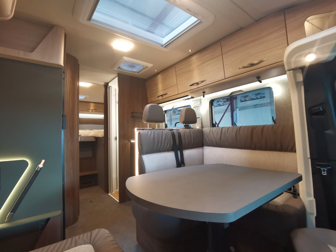 Leasing de  Eura Mobil PROFILA T 726 EB /-2026-/ MONDIAL PLUS & S-PAKET Eura Mobil PROFILA T 726 EB /-2026-/ MONDIAL PLUS & S-PAKET: foto 16