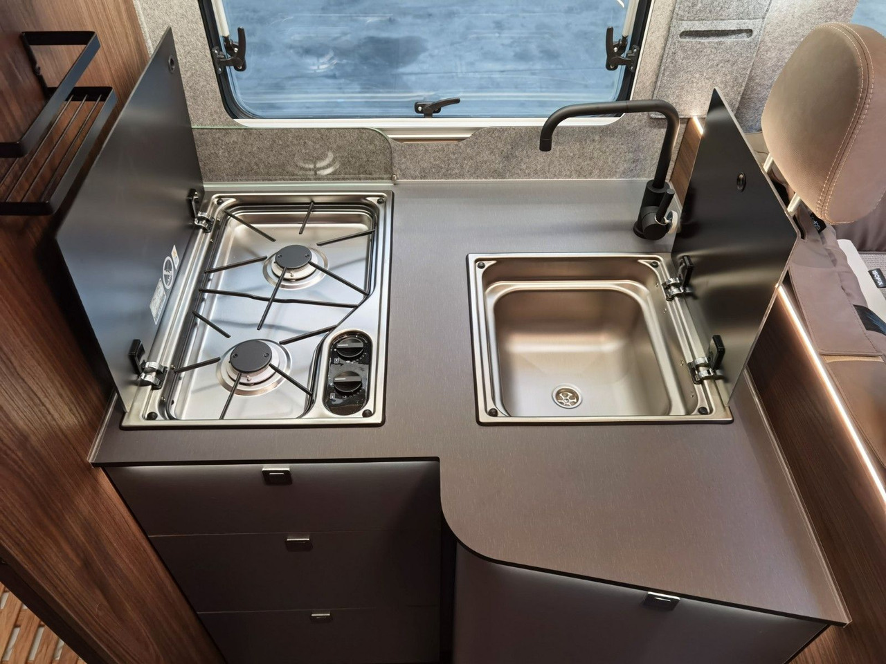 Leasing de  Eura Mobil PROFILA T 726 EB /-2026-/ MONDIAL PLUS & S-PAKET Eura Mobil PROFILA T 726 EB /-2026-/ MONDIAL PLUS & S-PAKET: foto 18