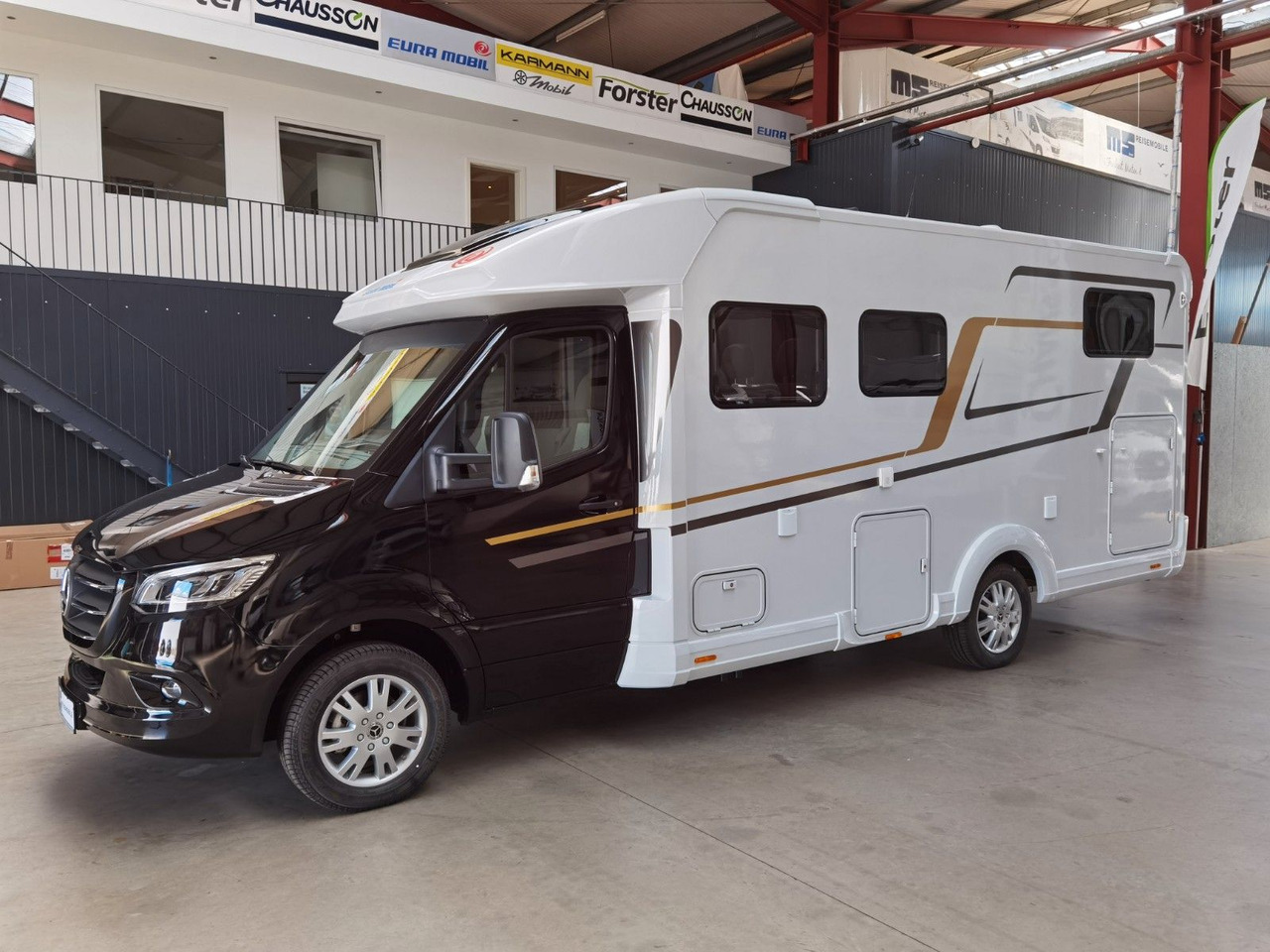 Leasing de  Eura Mobil PROFILA T 726 EB /-2026-/ MONDIAL PLUS & S-PAKET Eura Mobil PROFILA T 726 EB /-2026-/ MONDIAL PLUS & S-PAKET: foto 6