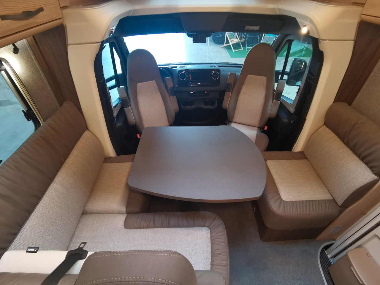 Leasing de  Eura Mobil PROFILA T 726 EB /-2026-/ MONDIAL PLUS & S-PAKET Eura Mobil PROFILA T 726 EB /-2026-/ MONDIAL PLUS & S-PAKET: foto 15