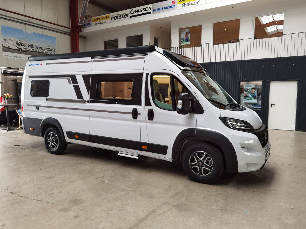 Cámper Eura Mobil VAN 635 EB / 180 PS -9G / EINZELBETTEN: foto 9