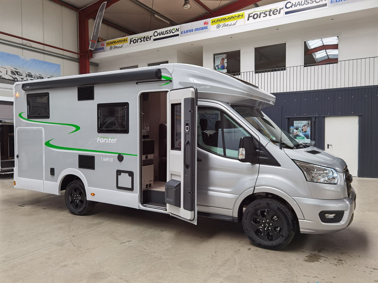 Autocaravana perfilada Forster T 669 EBN COUPÈ / -2025-/165PS/ SILVER - EDITION: foto 7