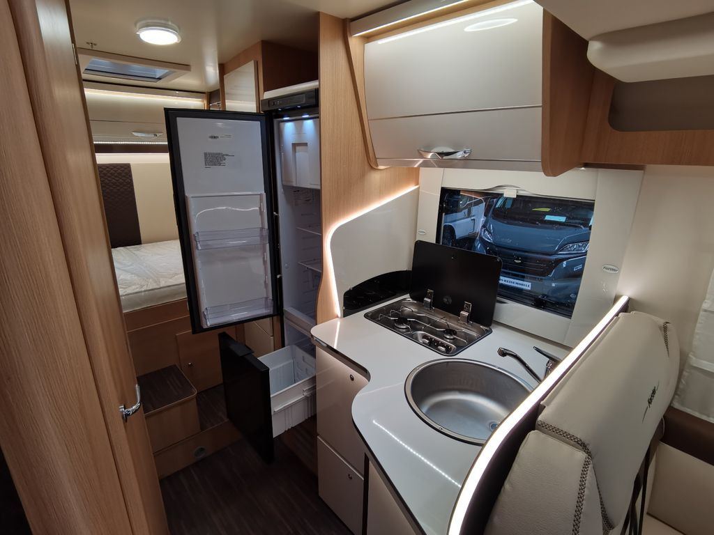 Autocaravana perfilada Forster T 699 HB / 140PS / HUBBETT & HECKBETT: foto 18