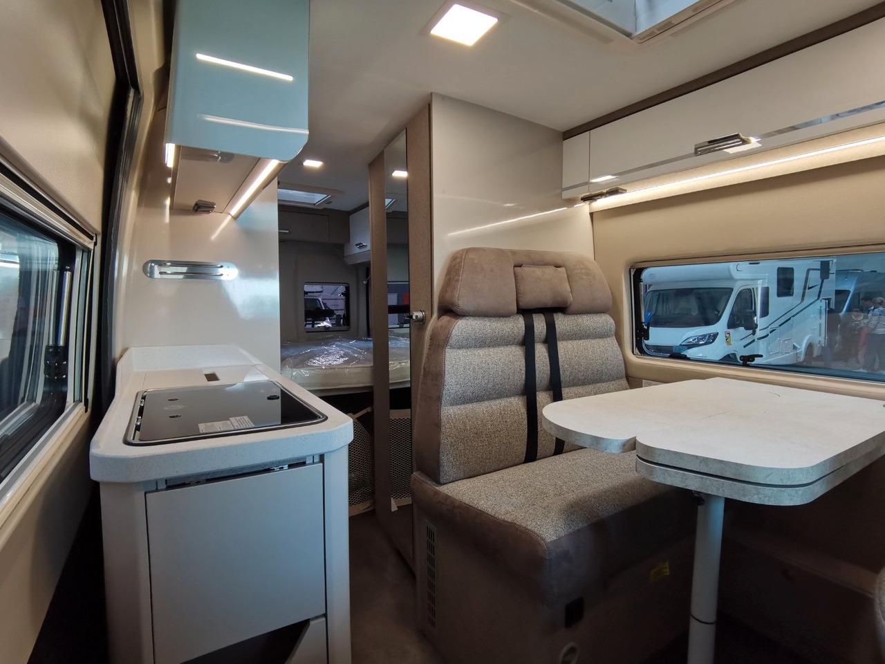Cámper Karmann DAVIS 590 LIFESTYLE / 140PS- AUTOMATIK / SKYROOF: foto 13
