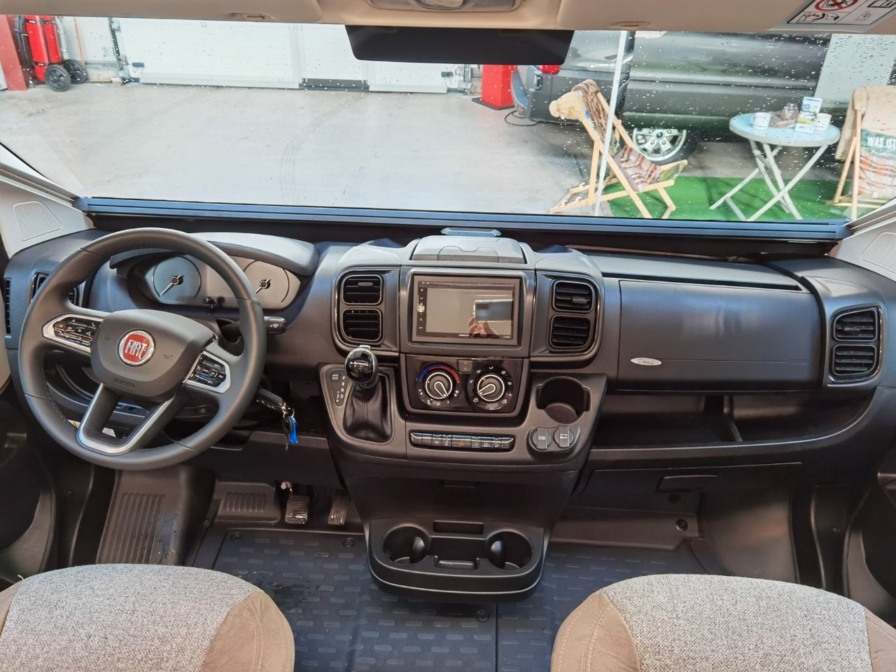 Cámper Karmann DAVIS 590 LIFESTYLE / 140PS- AUTOMATIK / SKYROOF: foto 10