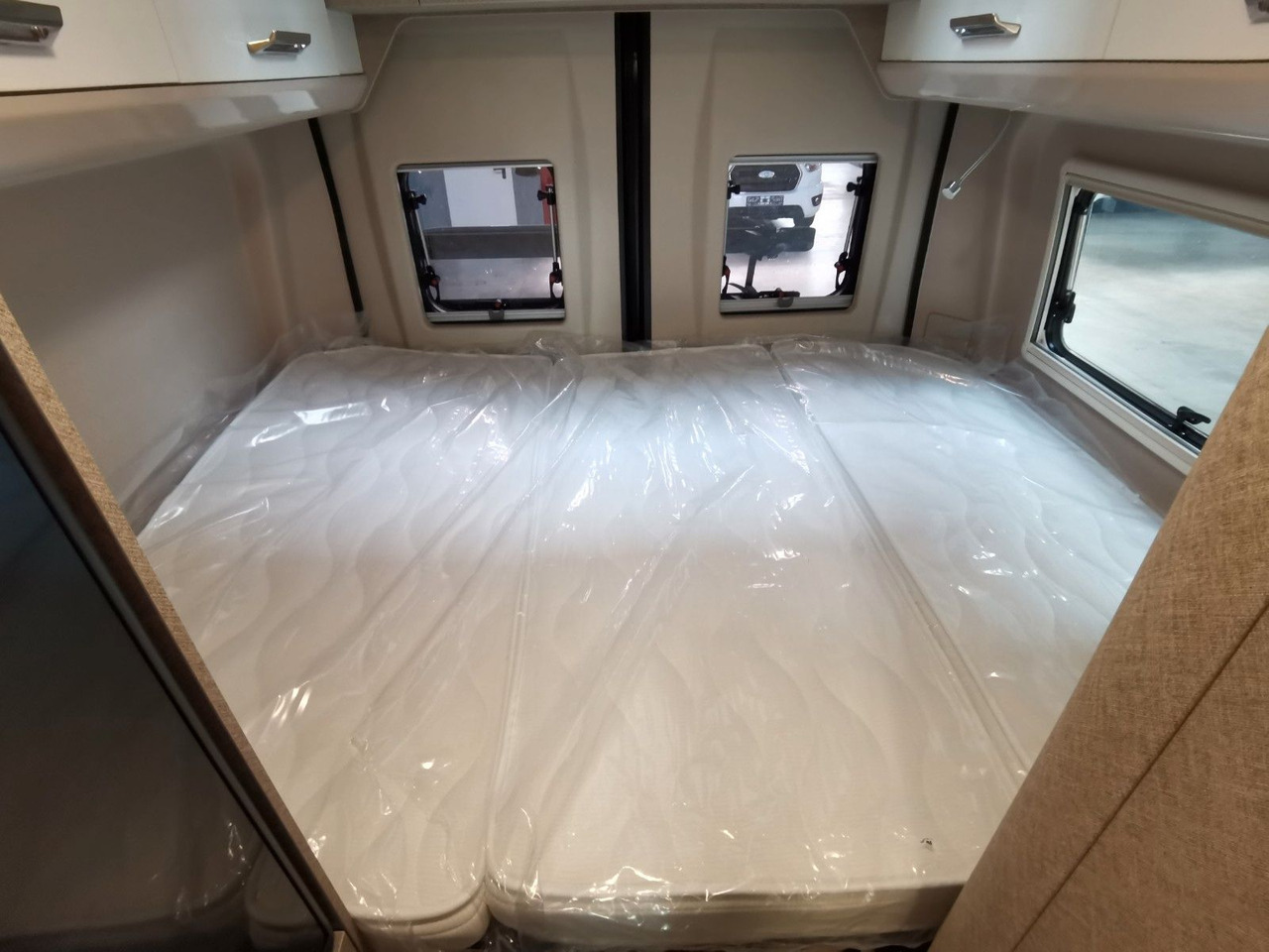 Cámper Karmann DAVIS 590 LIFESTYLE / 140PS- AUTOMATIK / SKYROOF: foto 17