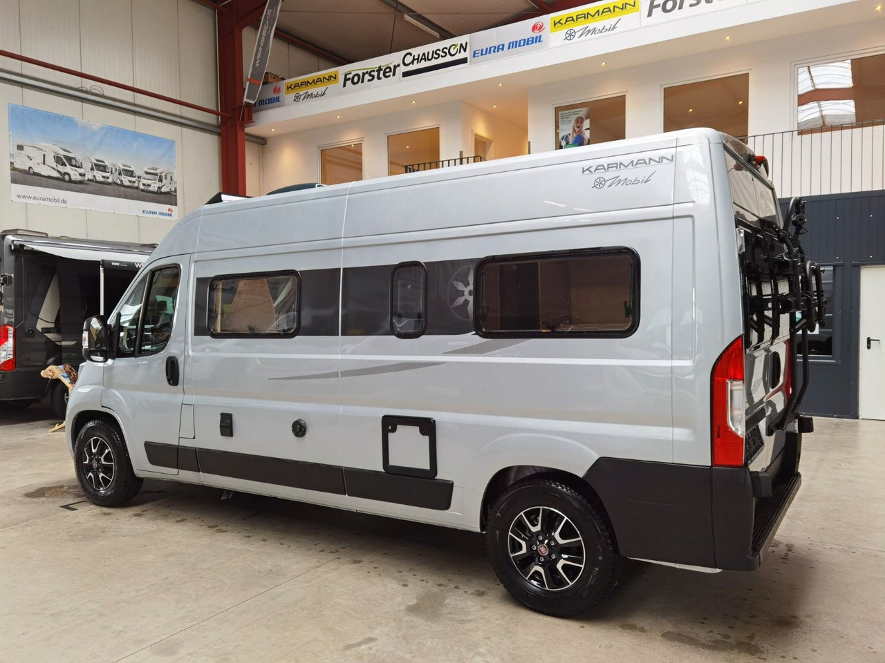 Karmann DAVIS 590 LIFESTYLE / 140PS / SKY-ROOF & ALU - Cámper: foto 5 Karmann DAVIS 590 LIFESTYLE / 140PS / SKY-ROOF & ALU - Cámper: foto 5