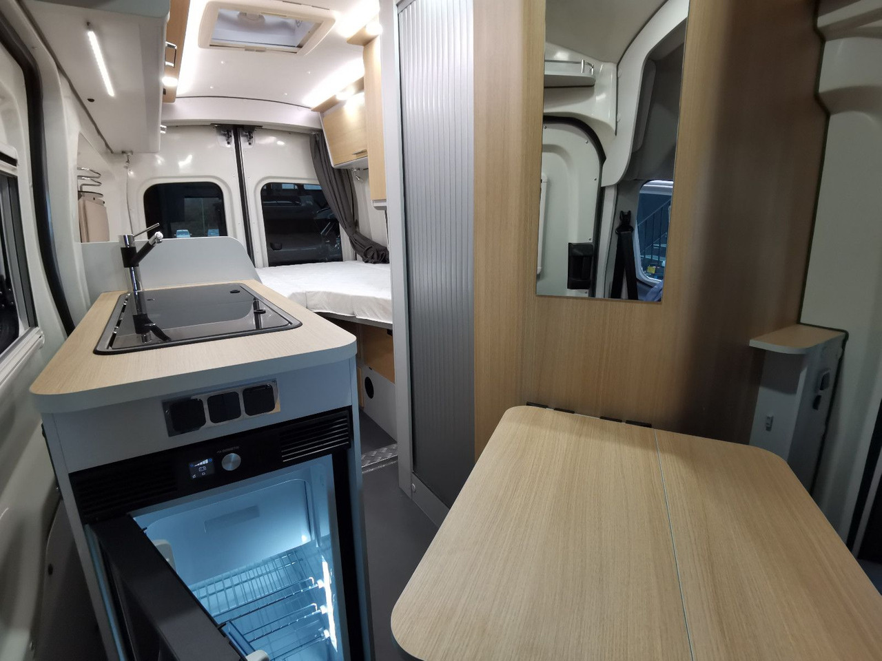 Leasing de  Karmann DEXTER 570 /170PS-4x4 /SOLAR/ AHK / EINZELBETTEN Karmann DEXTER 570 /170PS-4x4 /SOLAR/ AHK / EINZELBETTEN: foto 18