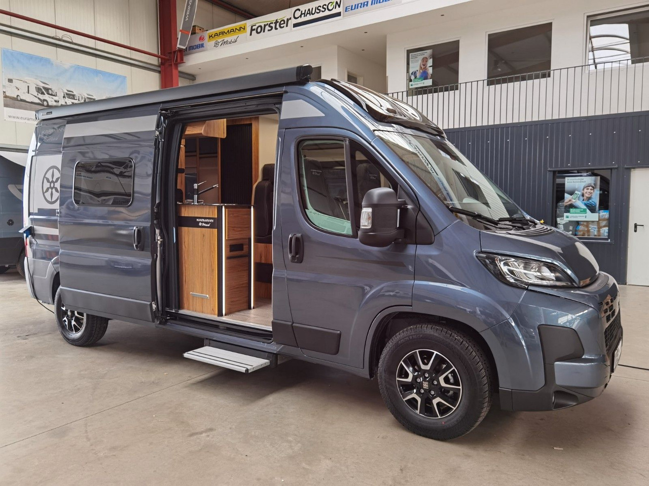Leasing de  Karmann DEXTER 580 /-MODELL 2026-/ PANORAMA DACHFENSTER Karmann DEXTER 580 /-MODELL 2026-/ PANORAMA DACHFENSTER: foto 9
