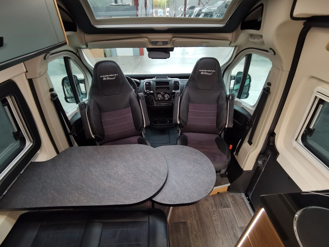 Leasing de  Karmann DEXTER 580 /-MODELL 2026-/ PANORAMA DACHFENSTER Karmann DEXTER 580 /-MODELL 2026-/ PANORAMA DACHFENSTER: foto 13