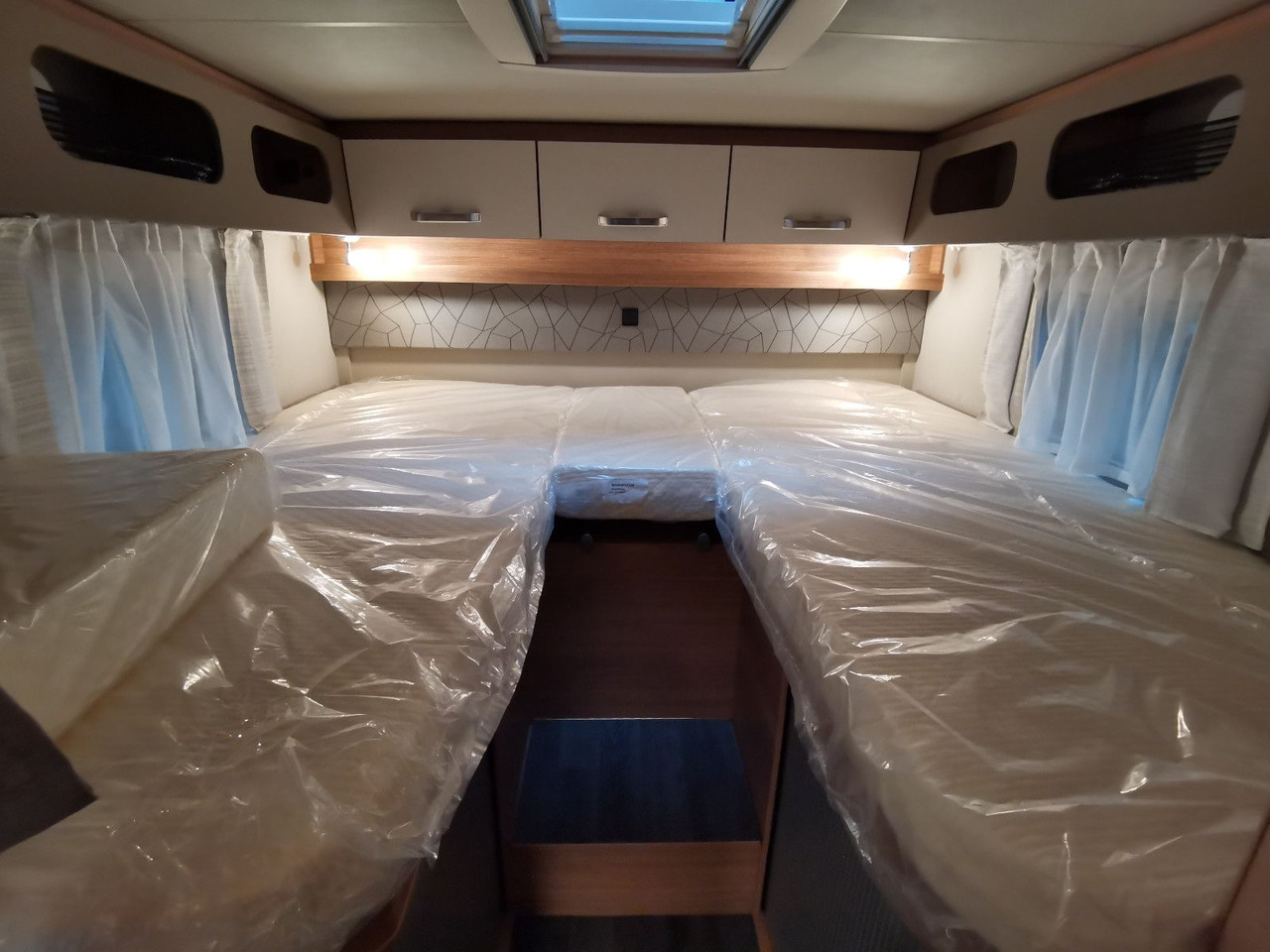 Autocaravana perfilada Weinsberg CARACOMPACT 640 MEG EDITION-PEPPER / MODELL 2025: foto 17