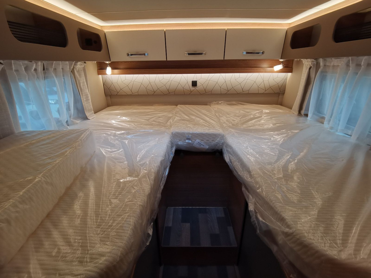 Leasing de Weinsberg CARACOMPACT SUITE 640 MEG PEPPER / - MODELL 2025 Weinsberg CARACOMPACT SUITE 640 MEG PEPPER / - MODELL 2025 Weinsberg CARACOMPACT SUITE 640 MEG PEPPER / - MODELL 2025 Weinsberg CARACOMPACT SUITE 640 MEG PEPPER / - MODELL 2025: foto 18