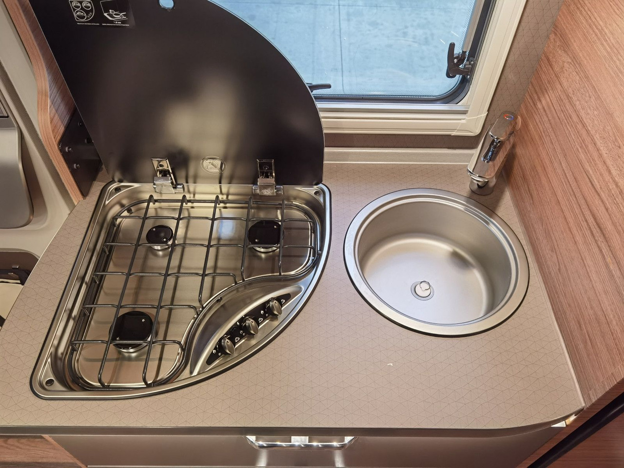 Leasing de Weinsberg CARACOMPACT SUITE 640 MEG PEPPER / - MODELL 2025 Weinsberg CARACOMPACT SUITE 640 MEG PEPPER / - MODELL 2025 Weinsberg CARACOMPACT SUITE 640 MEG PEPPER / - MODELL 2025 Weinsberg CARACOMPACT SUITE 640 MEG PEPPER / - MODELL 2025: foto 16