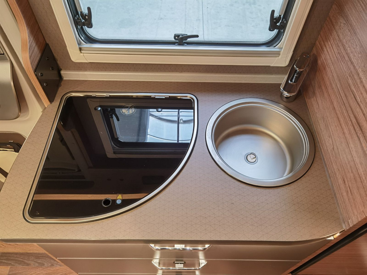 Leasing de Weinsberg CARACOMPACT SUITE 640 MEG PEPPER / - MODELL 2025 Weinsberg CARACOMPACT SUITE 640 MEG PEPPER / - MODELL 2025 Weinsberg CARACOMPACT SUITE 640 MEG PEPPER / - MODELL 2025 Weinsberg CARACOMPACT SUITE 640 MEG PEPPER / - MODELL 2025: foto 15