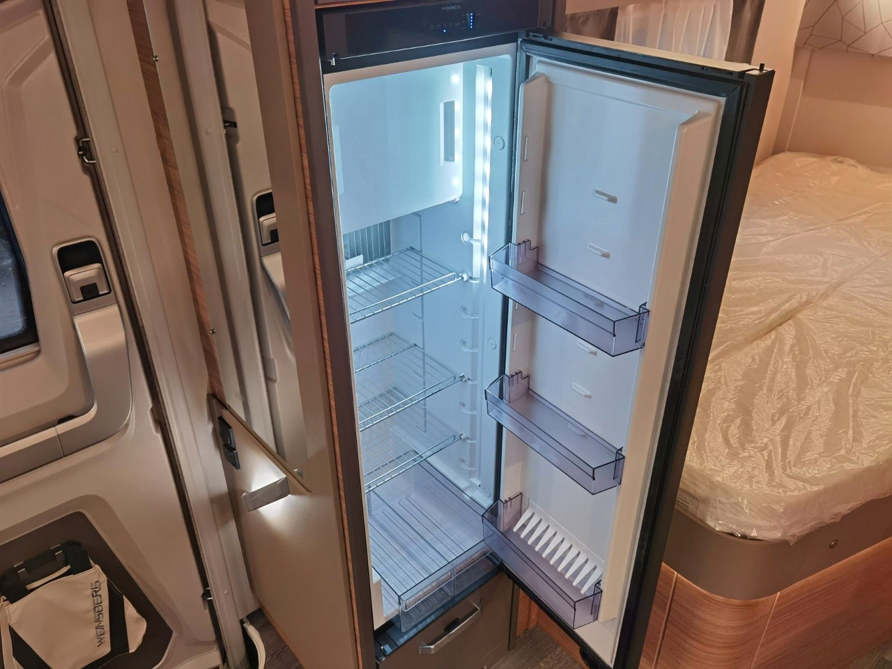 Autocaravana perfilada Weinsberg CARALOFT 650 MF /-2024-/ 155PS / SEITENBETT: foto 13