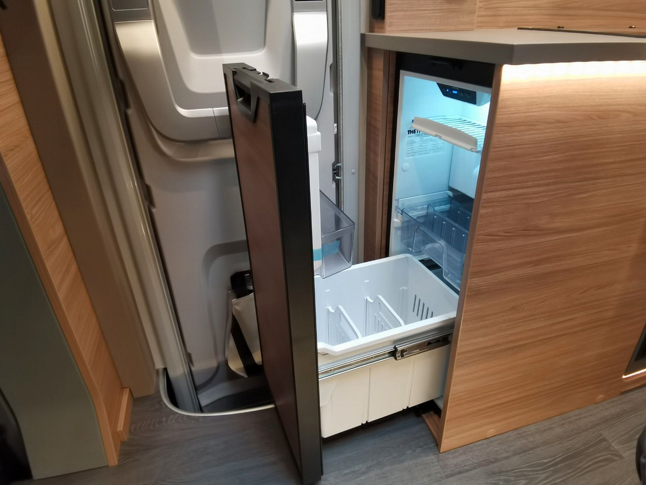 Leasing de  Weinsberg X-CURSION CUV 500 MQ PEPPER ED./-2024-/150PS-DSG Weinsberg X-CURSION CUV 500 MQ PEPPER ED./-2024-/150PS-DSG: foto 18