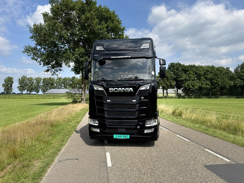 Scania S520 V8 4x2 Full Air - Automaat - Retarder - Euro 6 - I Park Cool - 2018 - Exhaust Pipe - TUV 02-2026 - Cabeza tractora: foto 3 Scania S520 V8 4x2 Full Air - Automaat - Retarder - Euro 6 - I Park Cool - 2018 - Exhaust Pipe - TUV 02-2026 - Cabeza tractora: foto 3