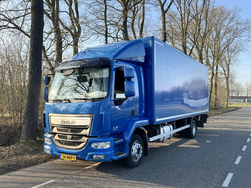 DAF LF 250 - Camión caja cerrada: foto 1 DAF LF 250 - Camión caja cerrada: foto 1