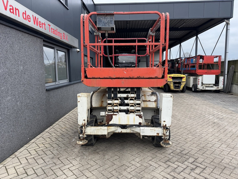 Haulotte Compact 12DX Hoogwerker / Arbeitsbuhne 12mtr werkhoogte 4x4 Deutz Diesel 2012 - Plataforma de tijeras: foto 4 Haulotte Compact 12DX Hoogwerker / Arbeitsbuhne 12mtr werkhoogte 4x4 Deutz Diesel 2012 - Plataforma de tijeras: foto 4