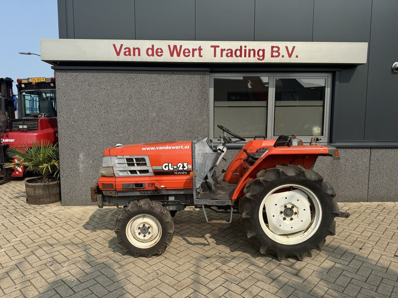 Kubota mini tractor KUBOTA GL 23D 4x4 powershift hefinrichting DIESEL - Mini tractor: foto 1 Kubota mini tractor KUBOTA GL 23D 4x4 powershift hefinrichting DIESEL - Mini tractor: foto 1