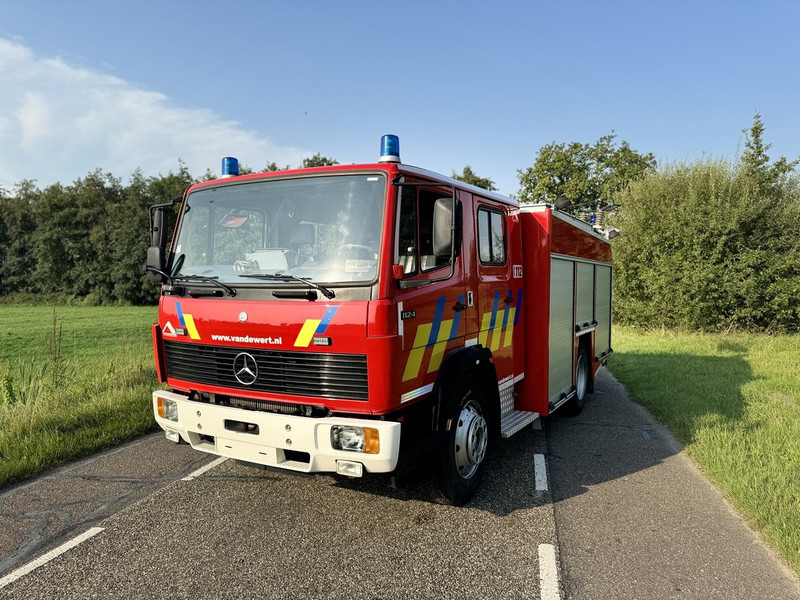 Mercedes-Benz 1124 - Camión de bomberos: foto 1 Mercedes-Benz 1124 - Camión de bomberos: foto 1