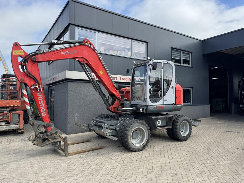 Neuson 9503 WD Mobiele Kraan 2009 Palletvork, Stenenklem, 2x Bak 8860hours Deutz Diesel - Autogrúa: foto 3 Neuson 9503 WD Mobiele Kraan 2009 Palletvork, Stenenklem, 2x Bak 8860hours Deutz Diesel - Autogrúa: foto 3