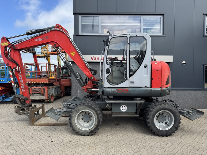 Neuson 9503 WD Mobiele Kraan 2009 Palletvork, Stenenklem, 2x Bak 8860hours Deutz Diesel - Autogrúa: foto 1 Neuson 9503 WD Mobiele Kraan 2009 Palletvork, Stenenklem, 2x Bak 8860hours Deutz Diesel - Autogrúa: foto 1