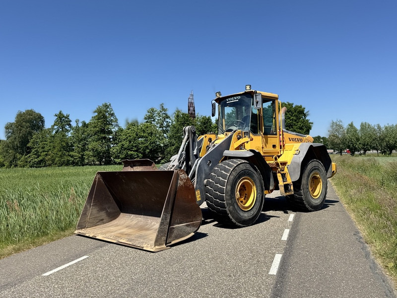 Volvo L110E - Cargadora de ruedas: foto 1 Volvo L110E - Cargadora de ruedas: foto 1