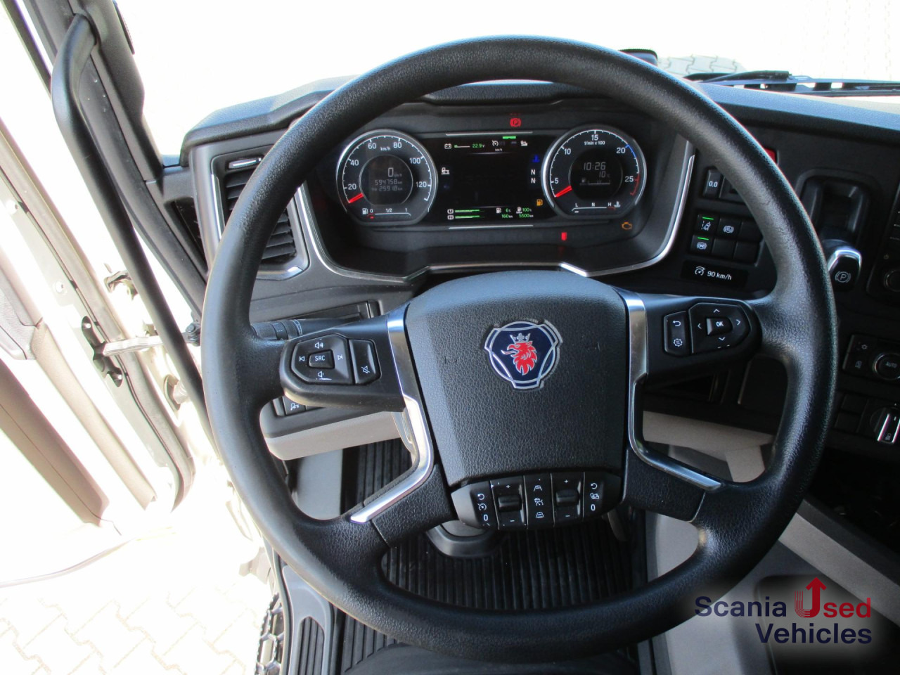 SCANIA R 450 A4x2EB Hubsattelkupplung - Cabeza tractora: foto 3 SCANIA R 450 A4x2EB Hubsattelkupplung - Cabeza tractora: foto 3