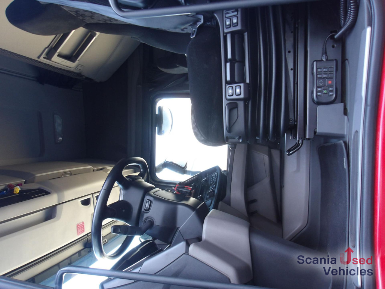 Cabeza tractora SCANIA R 450 A4x2EB / Retarder / Standklima / Mega: foto 12
