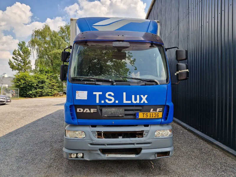 DAF LF 55.250 - Camión caja cerrada: foto 2 DAF LF 55.250 - Camión caja cerrada: foto 2