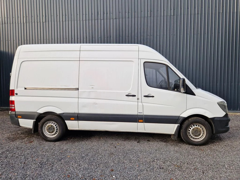 Mercedes-Benz Sprinter 314 AIRCO / MANUEL/ NOUVEAU MOTEUR 320000 km - Furgón: foto 4 Mercedes-Benz Sprinter 314 AIRCO / MANUEL/ NOUVEAU MOTEUR 320000 km - Furgón: foto 4