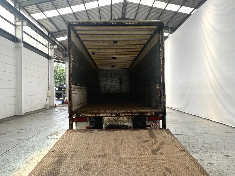 Renault Premium 220 / AIRCO - Camión caja cerrada: foto 5 Renault Premium 220 / AIRCO - Camión caja cerrada: foto 5