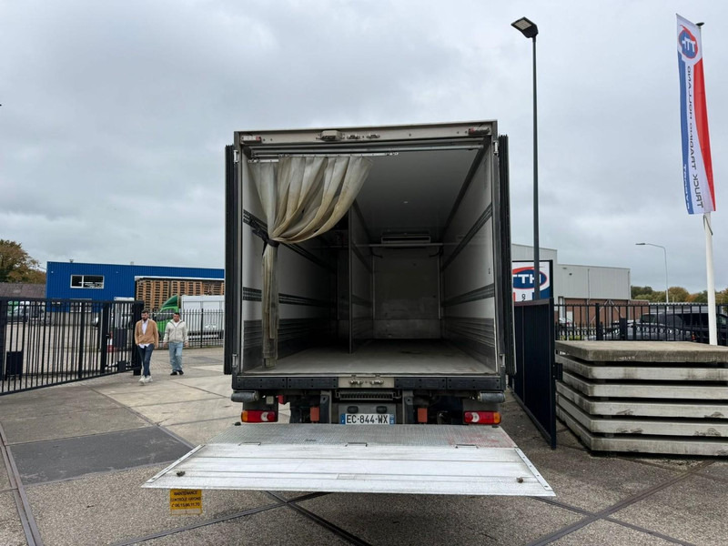 Renault D210.14 Frigobox Multitemp + Taillift THERMO KING T800R - Camión frigorífico: foto 5 Renault D210.14 Frigobox Multitemp + Taillift THERMO KING T800R - Camión frigorífico: foto 5