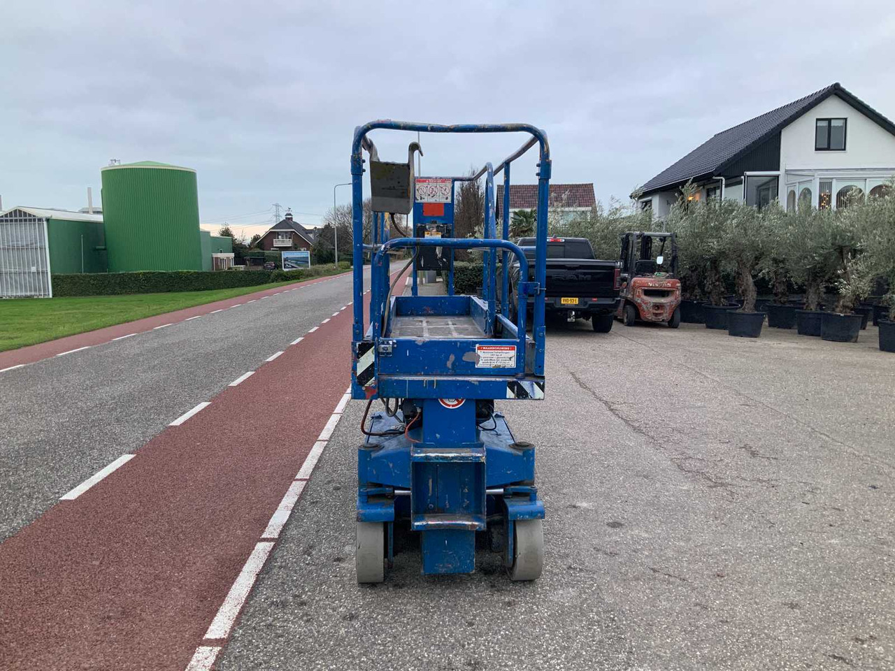 1999 UPRIGHT SL20 AERIAL PLATFORM - Plataforma elevadora: foto 4 1999 UPRIGHT SL20 AERIAL PLATFORM - Plataforma elevadora: foto 4