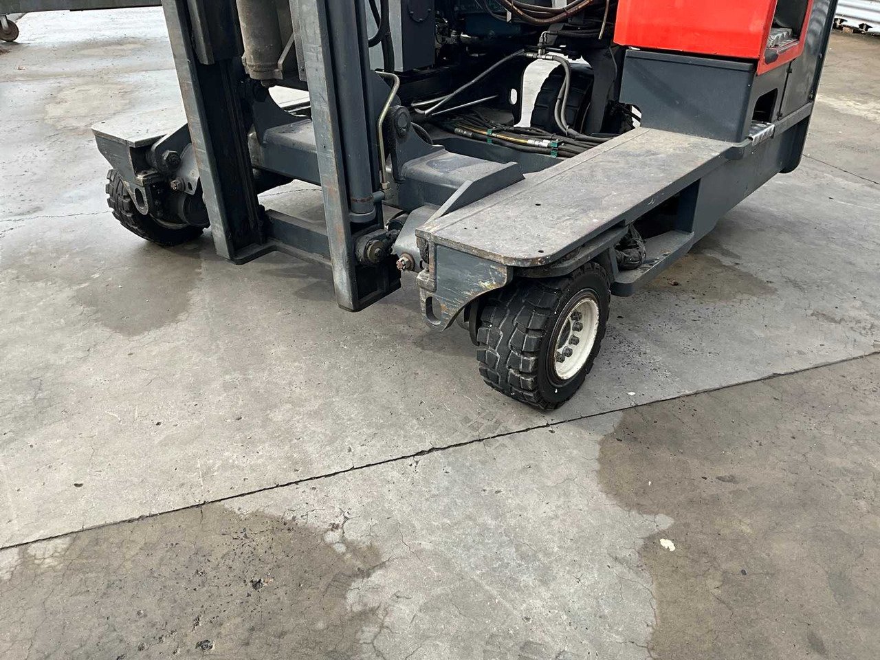 2001 COMBILIFT 4500 FORKLIFT 4-WAY - Carretilla elevadora: foto 3 2001 COMBILIFT 4500 FORKLIFT 4-WAY - Carretilla elevadora: foto 3