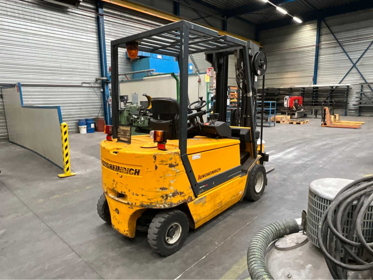 2001 JUNGHEINRICH EFG-VAC 30 G115-500DZ FORKLIFT - Carretilla elevadora: foto 5 2001 JUNGHEINRICH EFG-VAC 30 G115-500DZ FORKLIFT - Carretilla elevadora: foto 5