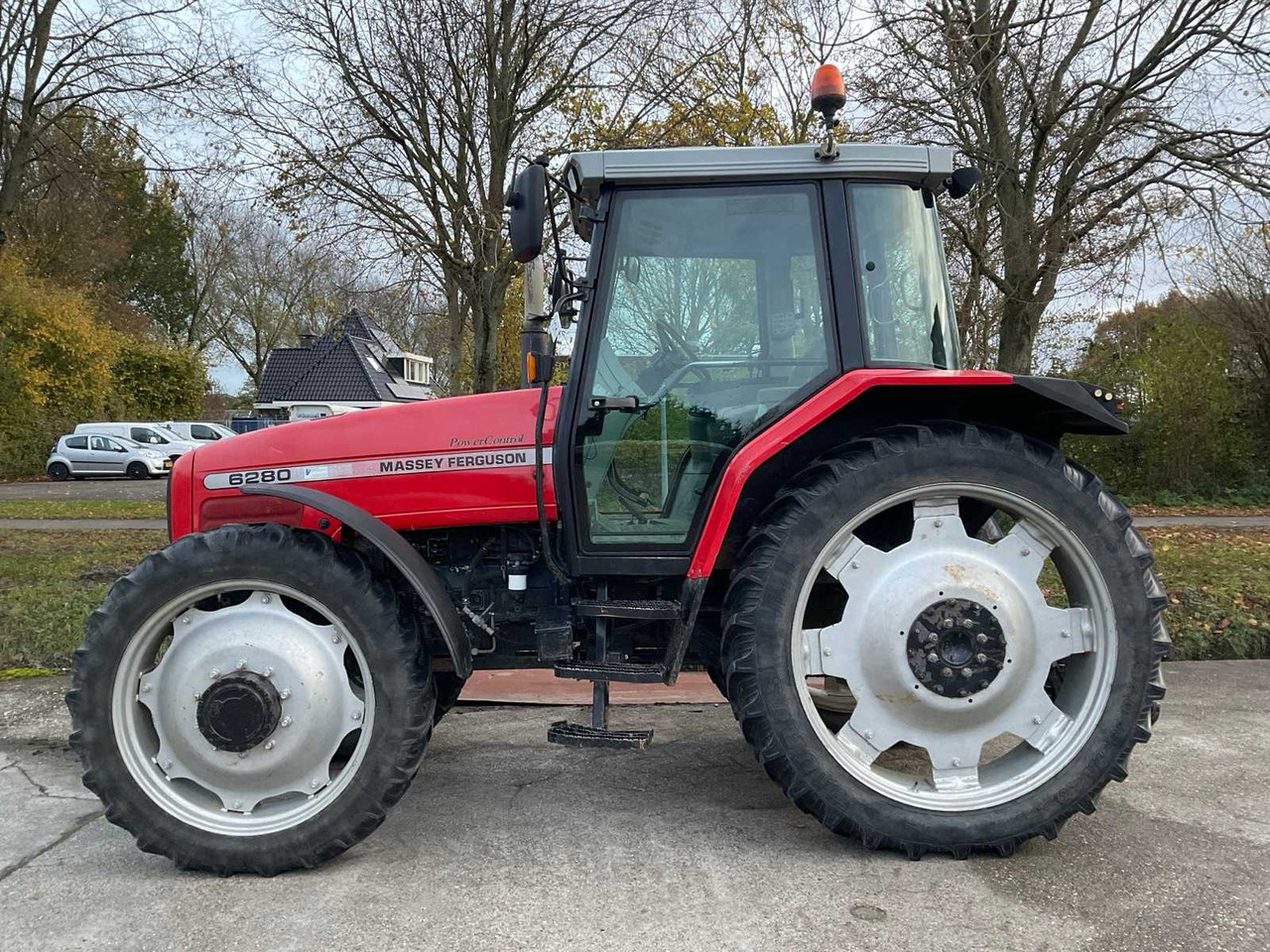 2002 MASSEY FERGUSON 6280 ALL-WHEEL DRIVE FARM TRACTOR - Tractor: foto 5 2002 MASSEY FERGUSON 6280 ALL-WHEEL DRIVE FARM TRACTOR - Tractor: foto 5