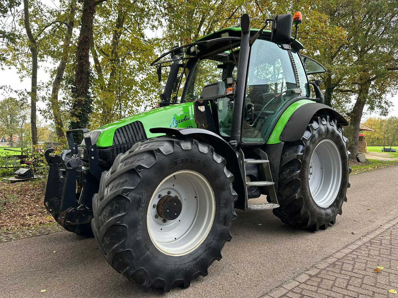 2003 DEUTZ-FAHR AGROTRON 115 MK3 ALL-WHEEL DRIVE FARM TRACTOR - Tractor: foto 1 2003 DEUTZ-FAHR AGROTRON 115 MK3 ALL-WHEEL DRIVE FARM TRACTOR - Tractor: foto 1