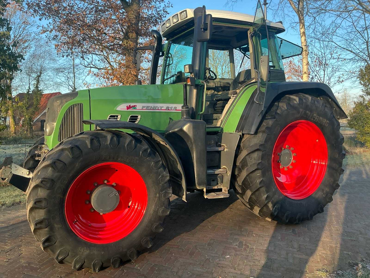 Tractor 2004 FENDT 818 VARIO TMS ALL-WHEEL DRIVE FARM TRACTOR: foto 15 Tractor 2004 FENDT 818 VARIO TMS ALL-WHEEL DRIVE FARM TRACTOR: foto 15
