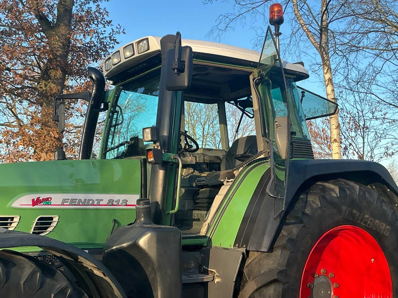 Tractor 2004 FENDT 818 VARIO TMS ALL-WHEEL DRIVE FARM TRACTOR: foto 16 Tractor 2004 FENDT 818 VARIO TMS ALL-WHEEL DRIVE FARM TRACTOR: foto 16