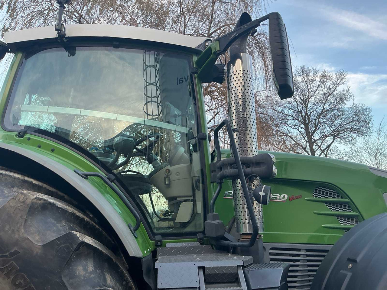 Tractor 2010 FENDT 930 VARIO ALL-WHEEL DRIVE FARM TRACTOR: foto 39 Tractor 2010 FENDT 930 VARIO ALL-WHEEL DRIVE FARM TRACTOR: foto 39