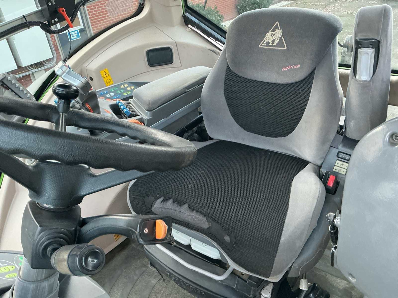 Tractor 2010 FENDT 930 VARIO ALL-WHEEL DRIVE FARM TRACTOR: foto 46 Tractor 2010 FENDT 930 VARIO ALL-WHEEL DRIVE FARM TRACTOR: foto 46