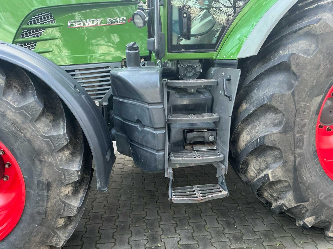 Tractor 2010 FENDT 930 VARIO ALL-WHEEL DRIVE FARM TRACTOR: foto 15 Tractor 2010 FENDT 930 VARIO ALL-WHEEL DRIVE FARM TRACTOR: foto 15