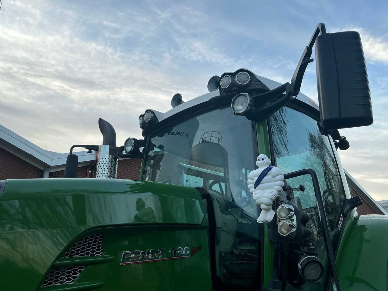 Tractor 2010 FENDT 930 VARIO ALL-WHEEL DRIVE FARM TRACTOR: foto 16 Tractor 2010 FENDT 930 VARIO ALL-WHEEL DRIVE FARM TRACTOR: foto 16