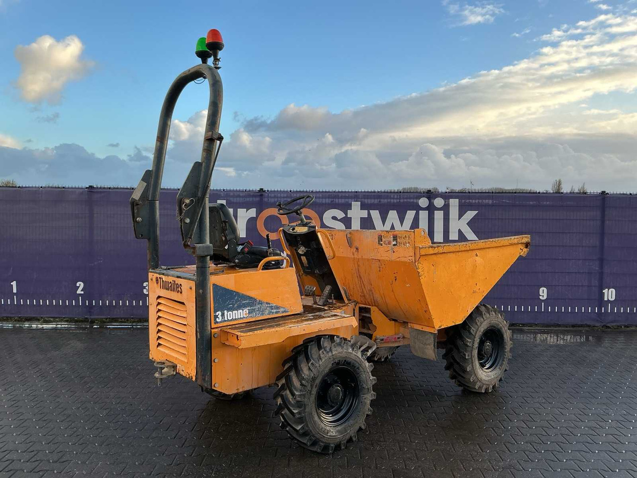 2014 THWAITES 3 TONNE DUMPER - Minidumper: foto 4 2014 THWAITES 3 TONNE DUMPER - Minidumper: foto 4