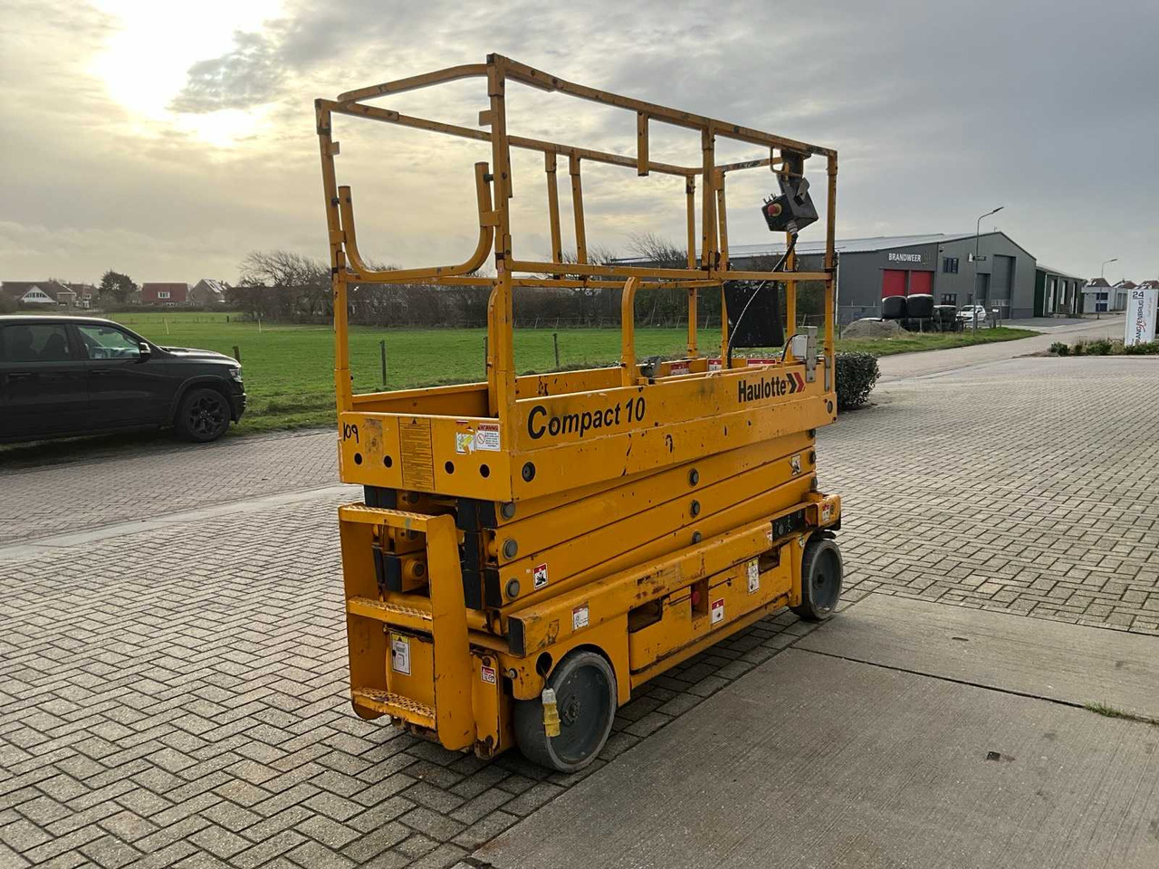 2015 HAULOTTE COMPACT 10 N AERIAL PLATFORM - Plataforma elevadora: foto 3 2015 HAULOTTE COMPACT 10 N AERIAL PLATFORM - Plataforma elevadora: foto 3