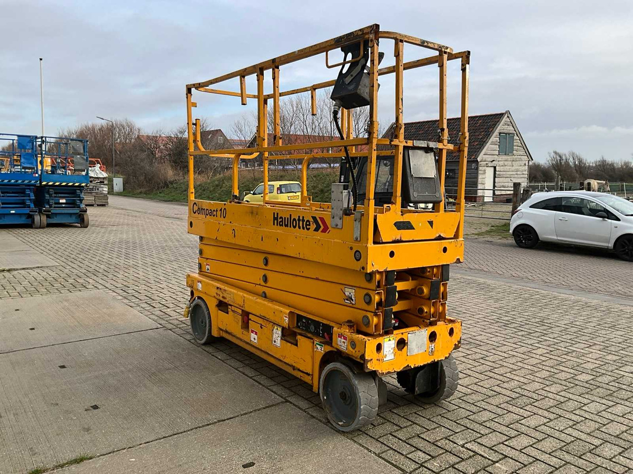 2015 HAULOTTE COMPACT 10 N AERIAL PLATFORM - Plataforma elevadora: foto 2 2015 HAULOTTE COMPACT 10 N AERIAL PLATFORM - Plataforma elevadora: foto 2